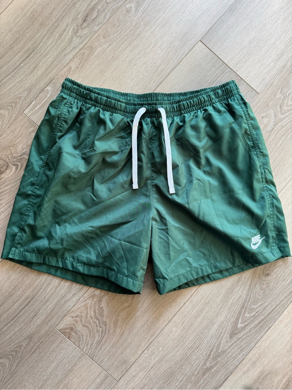 Nike Men's Green Shorts with Elastic Waist